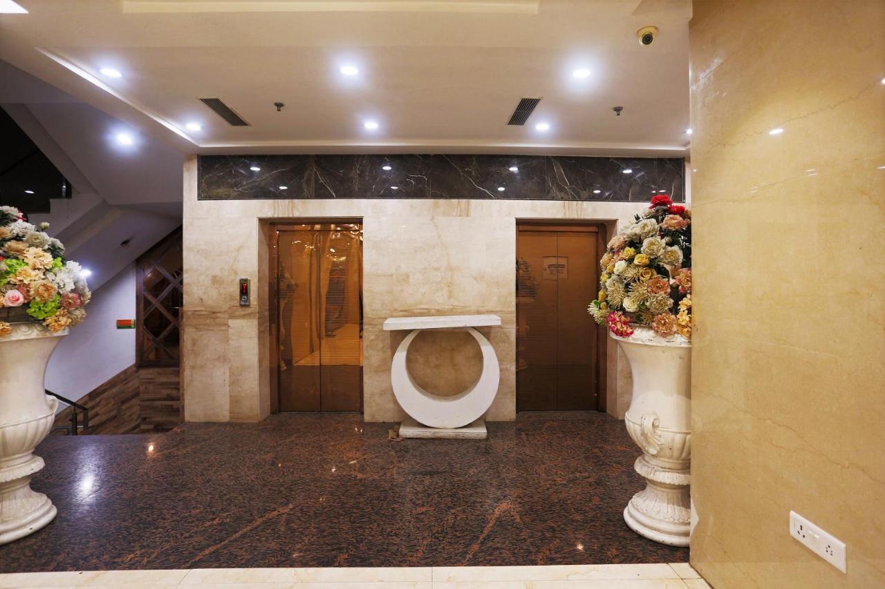 Capital O Green Palms Near Jhilmil Metro Station Hotel New Delhi Exterior photo