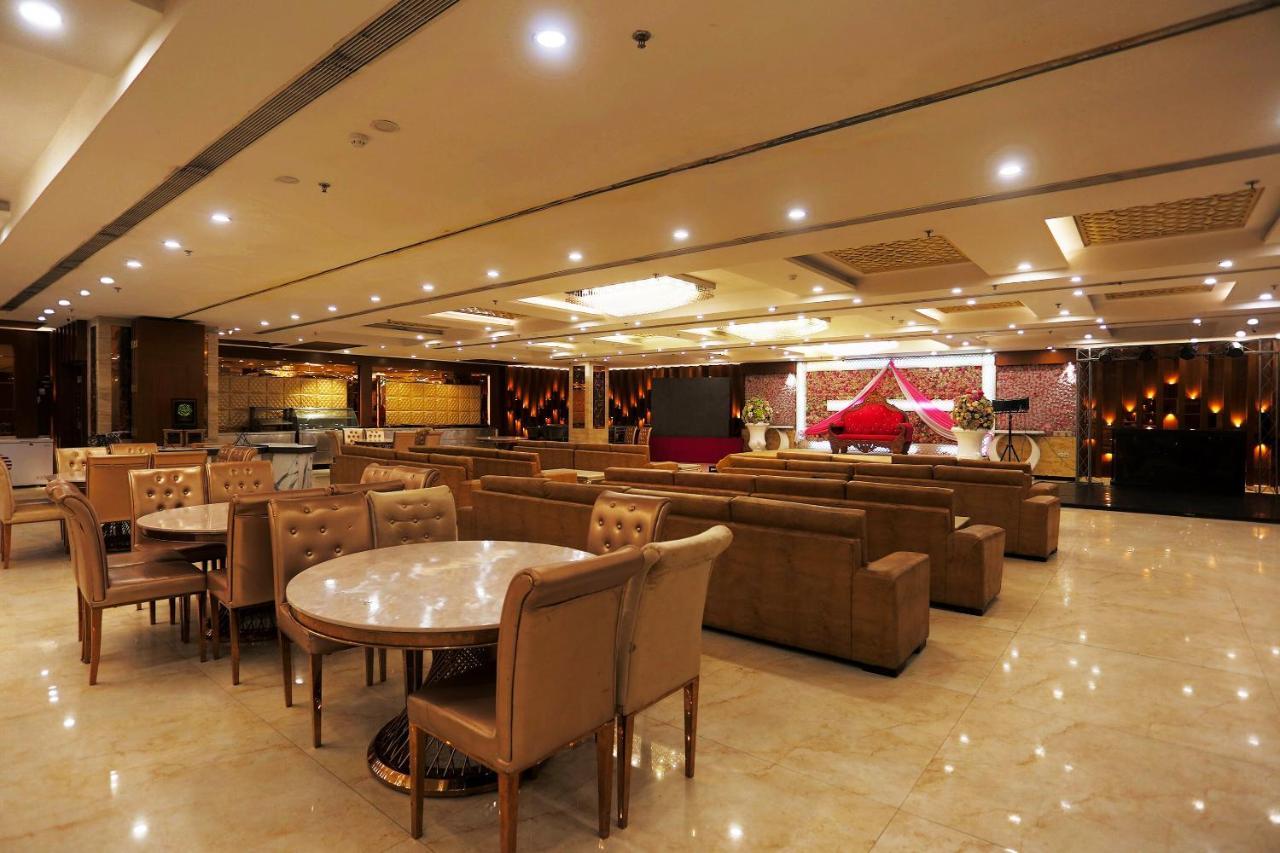 Capital O Green Palms Near Jhilmil Metro Station Hotel New Delhi Exterior photo