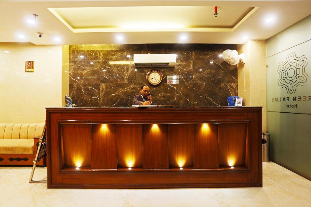 Capital O Green Palms Near Jhilmil Metro Station Hotel New Delhi Exterior photo