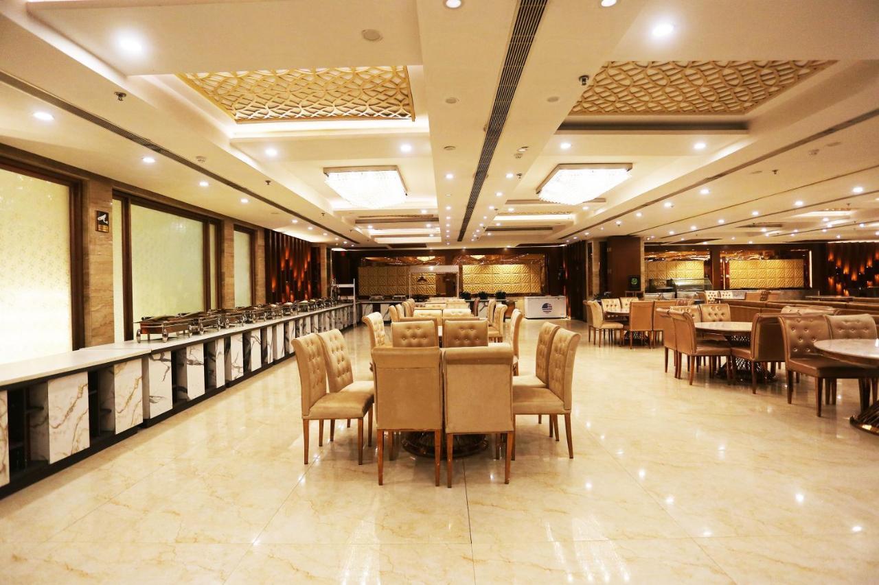 Capital O Green Palms Near Jhilmil Metro Station Hotel New Delhi Exterior photo